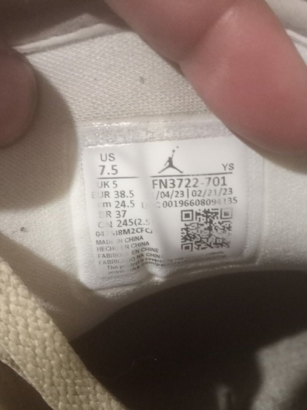 Air Jordan 1 SE Low Top Team Gold Sail Men's Sneakers Lace Up FN3722-701 Sz 7.5 - Picture 2 of 12